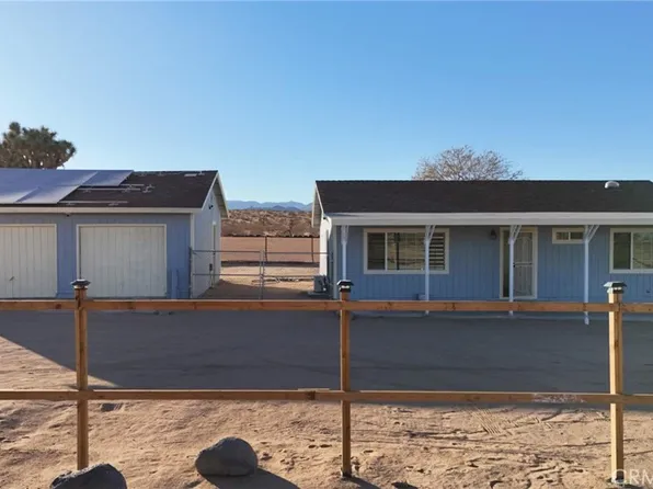215 Hilton Ave, Landers, CA 92285