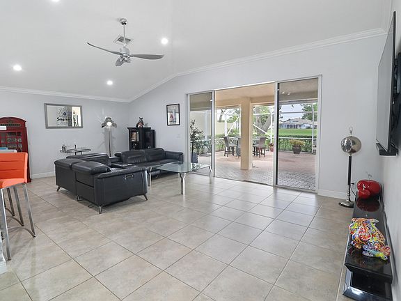 5th image of 5671 S FOUNTAINS Drive S