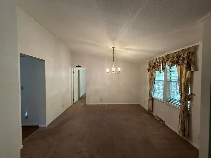 2039 Vista Rd — Photo 3