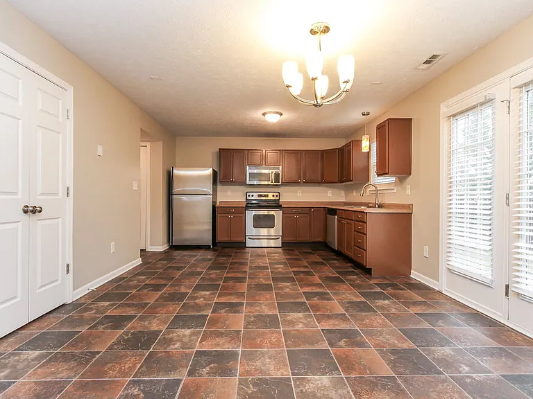10555 Wintergreen Way — Photo 6