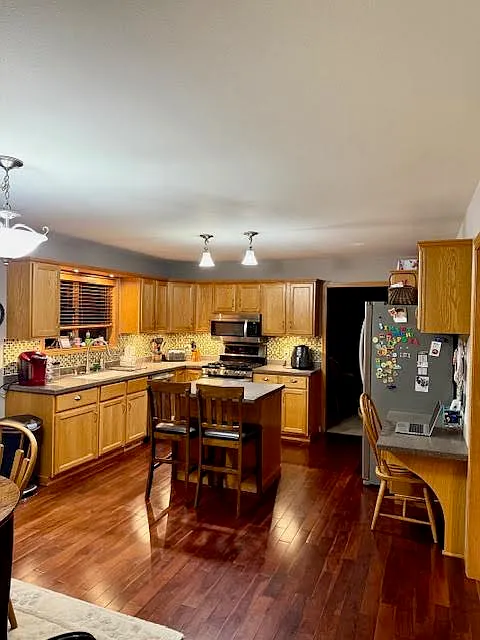 Building Photo - 660 S Woods Edge Dr