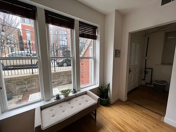 5th image of 1618 W Le Moyne St APT 1
