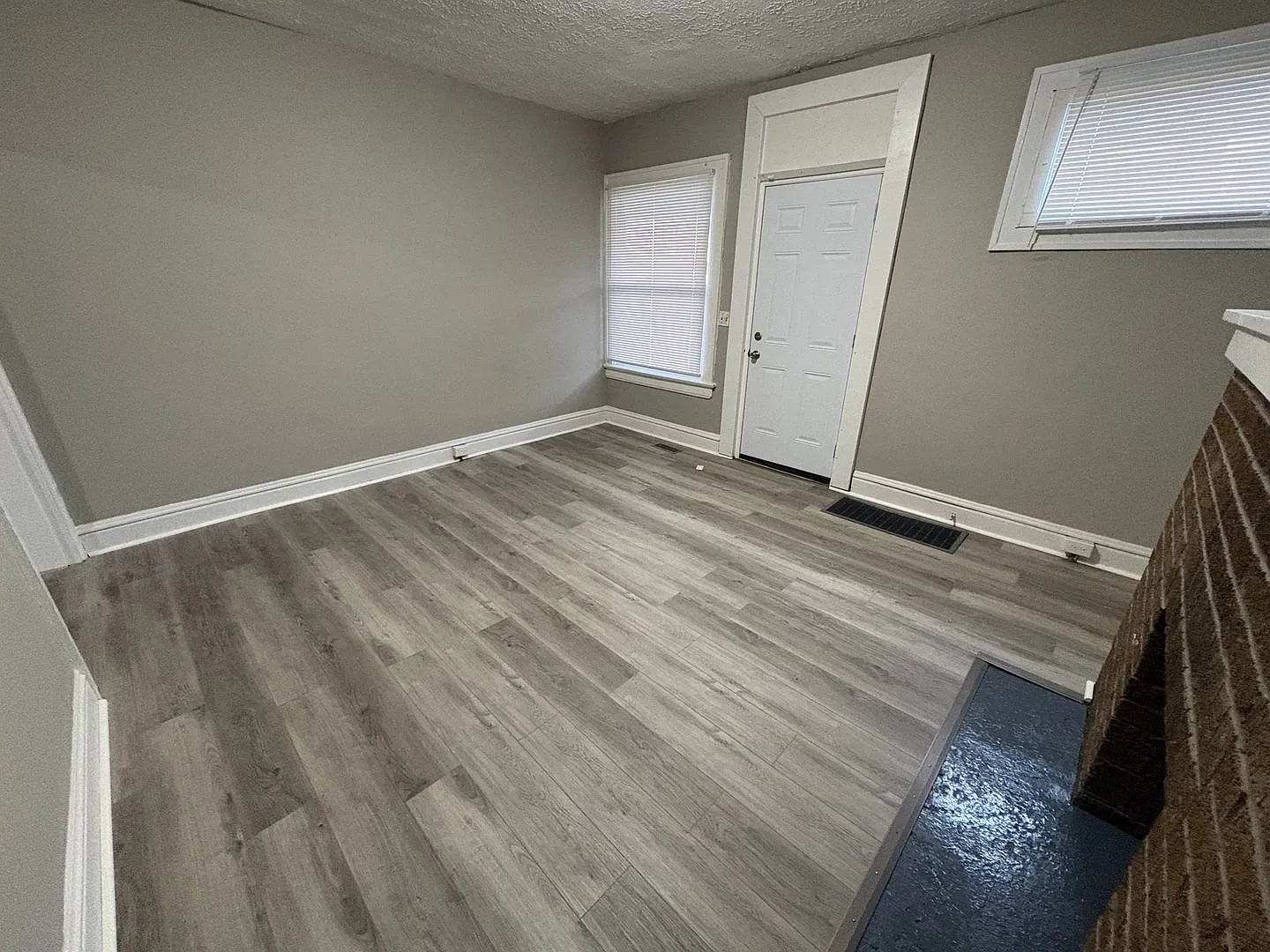 1032-1038 Wilson Avenue — Photo 2