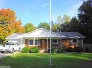 1521 Pecan Dr, High Point, NC 27263