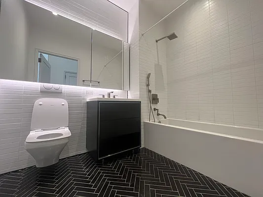 Rented by DelShah Capital LLC | media 4