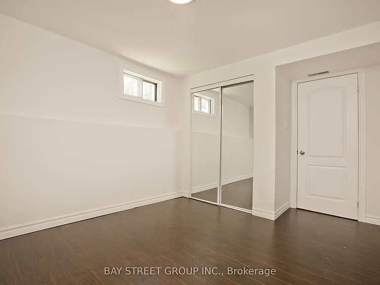 22 Taos Ct — Photo 14