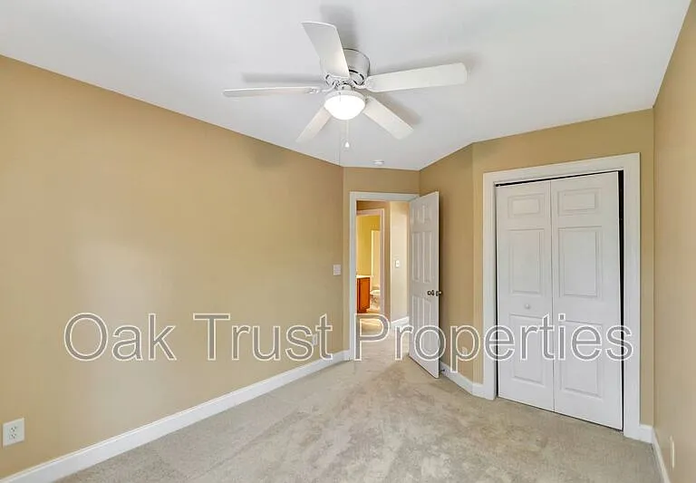 126 Tuscany Ct — Photo 23