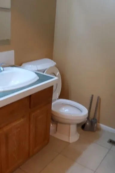 2003 Hyline Dr — Photo 8