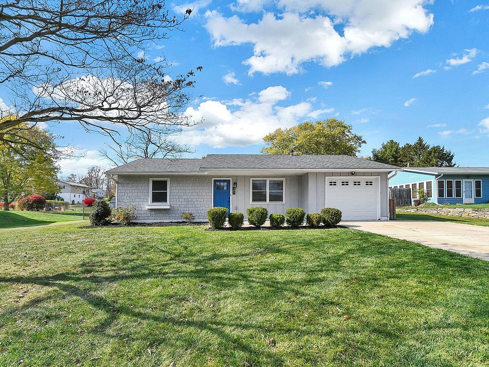 1st image of 751 Larkspur Dr