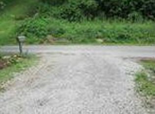 214 Dark Hollow Rd, Manchester, KY 40962