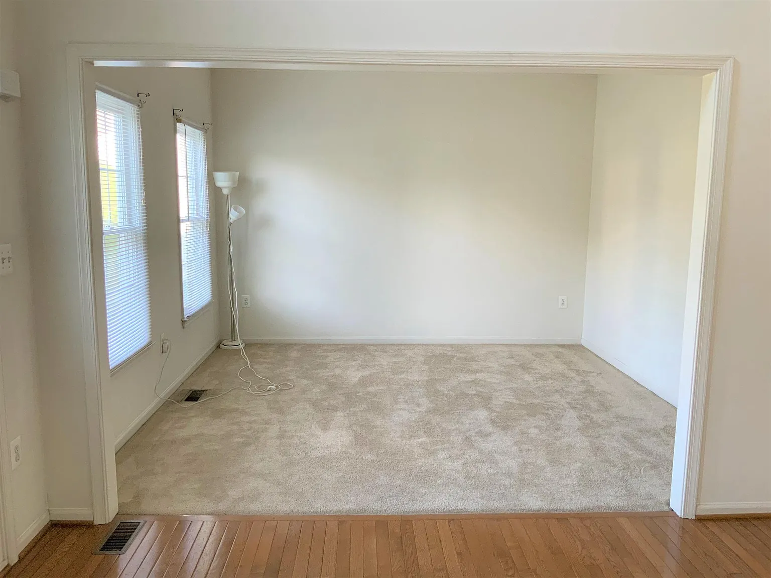 4 bed, 2.5 bath, 2896 sqft, $3,350 — Photo 4