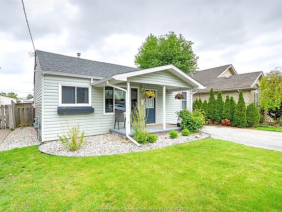 3rd image of 2480 Arthur Rd