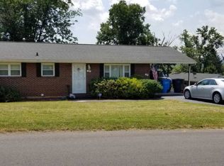 213 Frances Dr NW, Roanoke, VA 24017