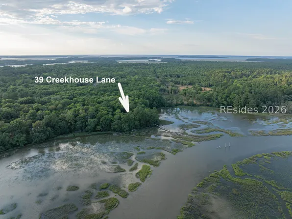 39 Creekhouse Ln, Saint Helena Island, SC 29920
