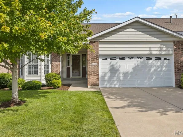 3453 Truman Terrace Dr #10, Saint Charles, MO 63301