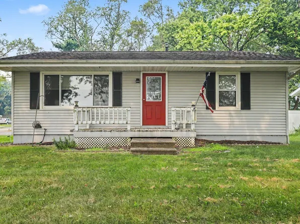 900 Jefferson St, Three Rivers, MI 49093