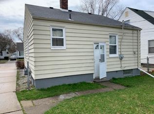 19373 Kingsville St, Harper Woods, MI 48225
