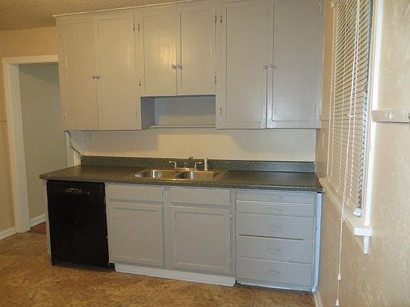 4th image of 545 S Yale Ave #B