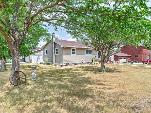 514 7th St, Newell, SD 57760