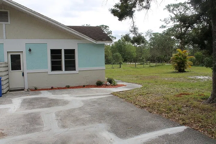 3 bed, 2.5 bath, 2479 sqft, $3,500 — Photo 4