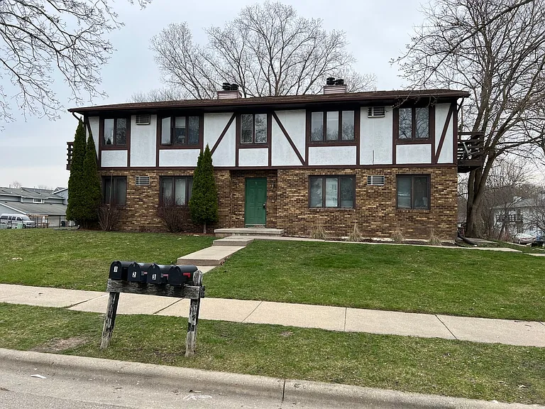 9 N Wickham — Photo 17