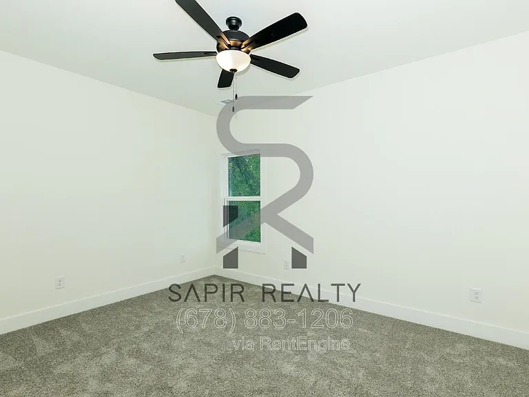 3374 Lee Dr — Photo 10