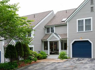 56 Cherry Hollow Rd, Nashua, NH 03062