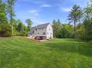 14 Elaine Dr, Hopkinton, RI 02833