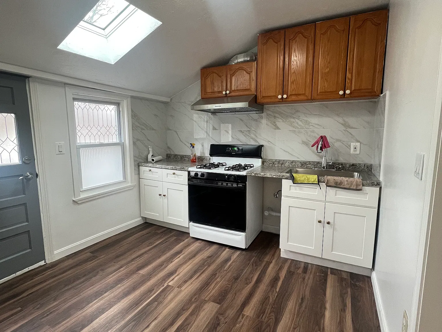 4 bed, 1400 sqft, $3,200 — Photo 3