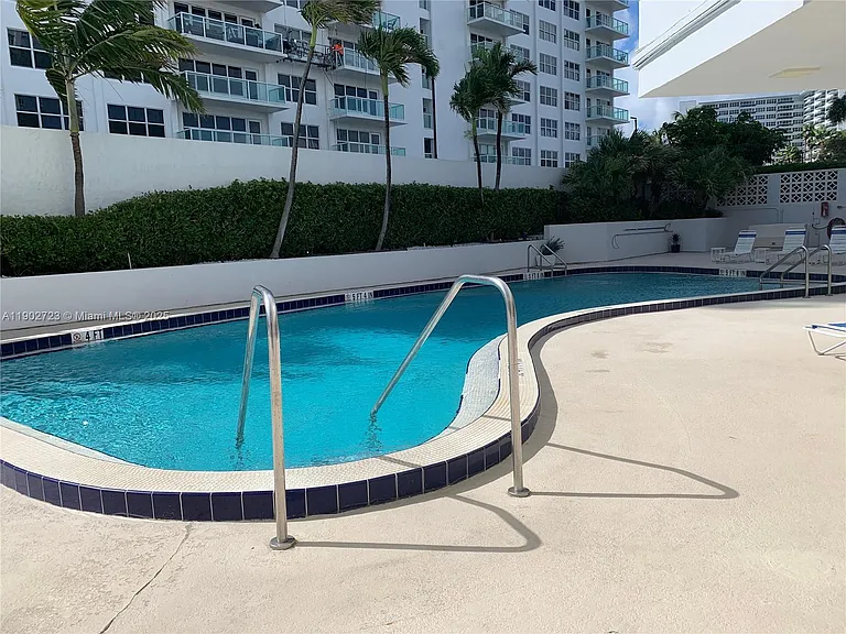 3600 Galt Ocean Dr #9C — Photo 29