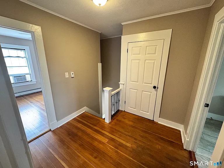 18 Spicer Ave — Photo 14