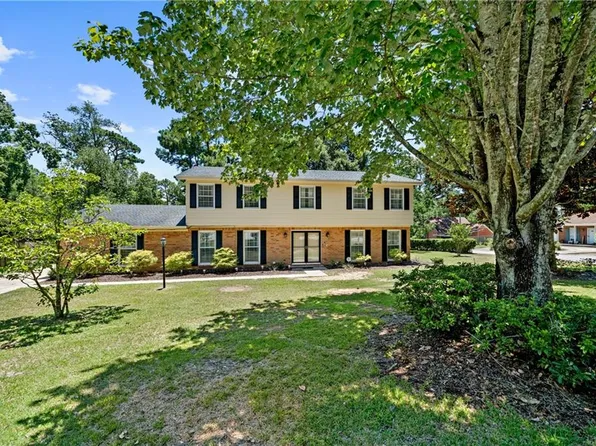 102 Iris Cir, Daphne, AL 36526