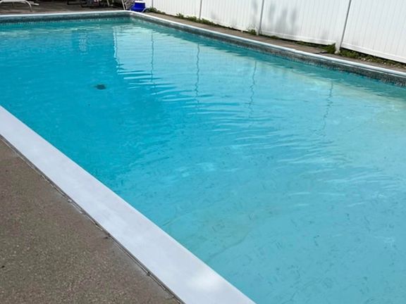 4th image of 720 E Camden Dr