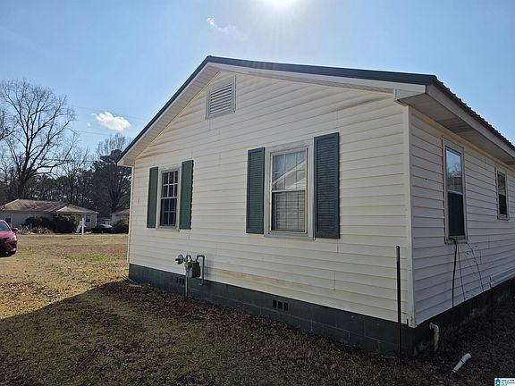 3rd image of 533 Leahy Cir