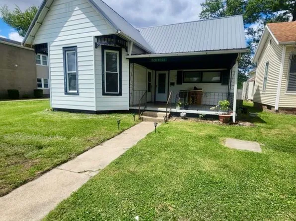 528 W 5th St, Seymour, IN 47274