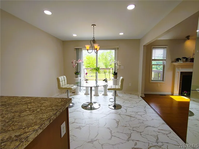 441 Riverwalk Dr — Photo 12