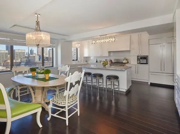 875 5th Avenue image 5 of 13