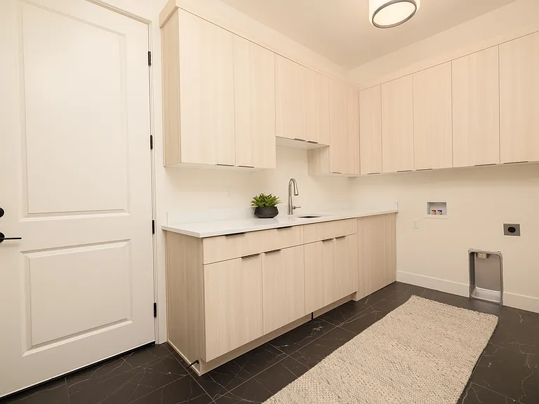 1285 Lasso Trl — Photo 12