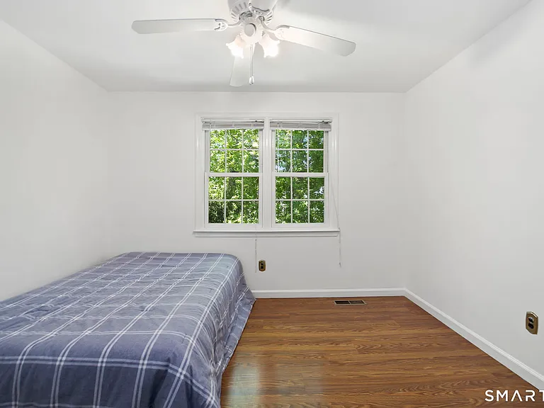 60 Greenwich Hills Dr #60 — Photo 13