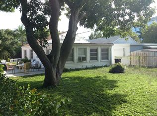 211 SE 12th Rd, Delray Beach, FL 33483