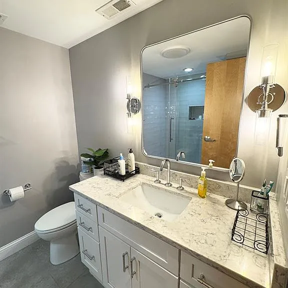 55 W Canfield St #212 — Photo 1