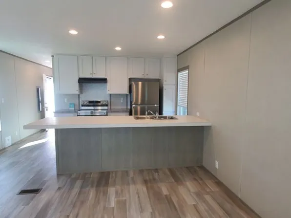 215 Palm Dr #215-PA, Tampa, FL 33613