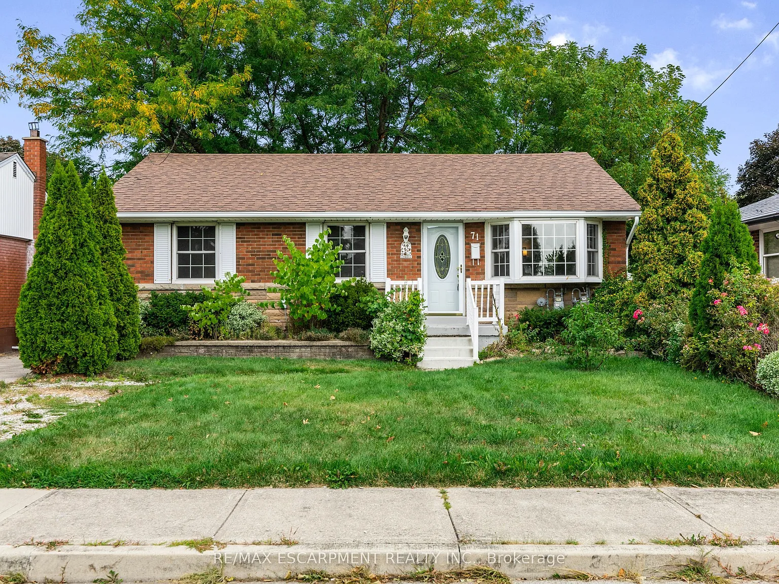3 bed, $2,500 — Photo 2