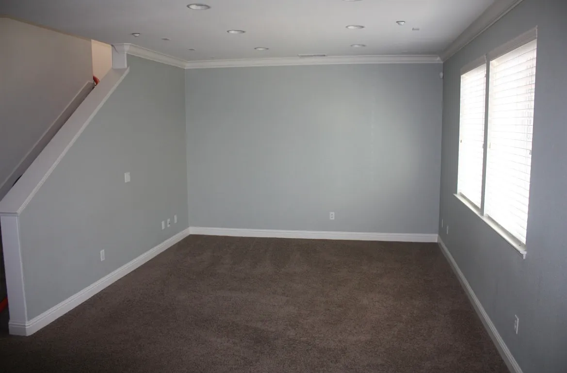 4 bed, 2.5 bath, 1885 sqft, $4,100 — Photo 4