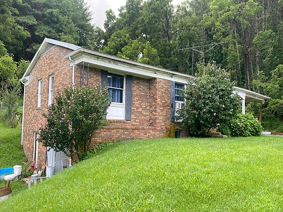 3rd image of 290 Carl Eller Rd