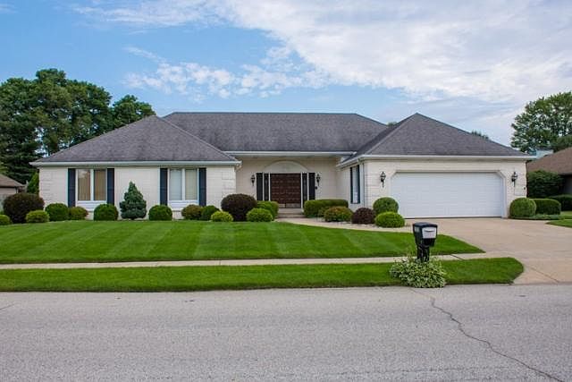 1st image of 1552 Evergreen Pl