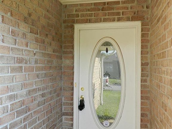 2nd image of 3308 Village Green Dr