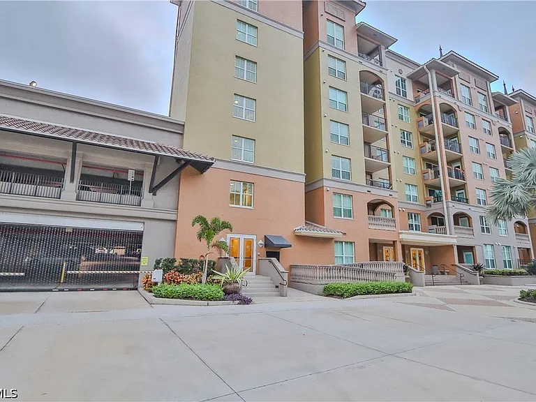 2825 Palm Beach Blvd #116 — Photo 3