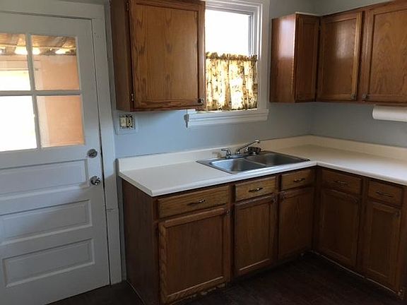 3rd image of 8633 Ardelia Ave