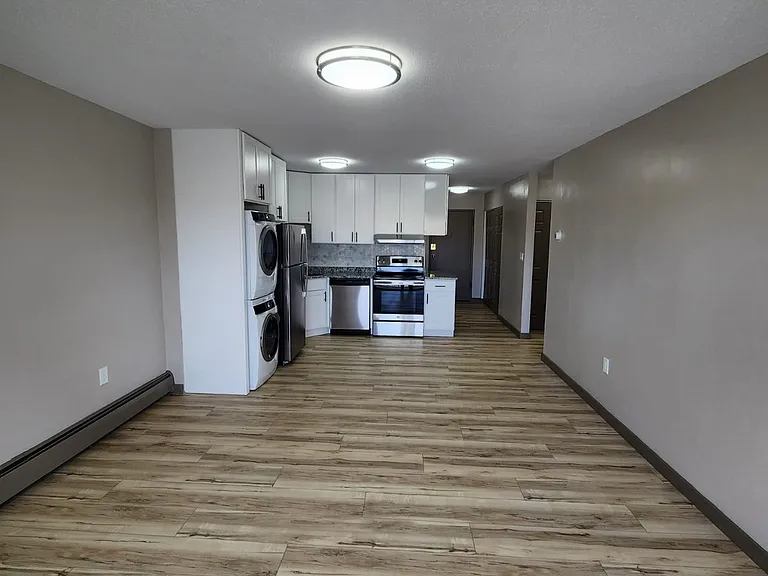 352 Schraffts Dr — Photo 11